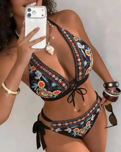 Dámsky bikinový set s etnickou kvetinovou potlačou